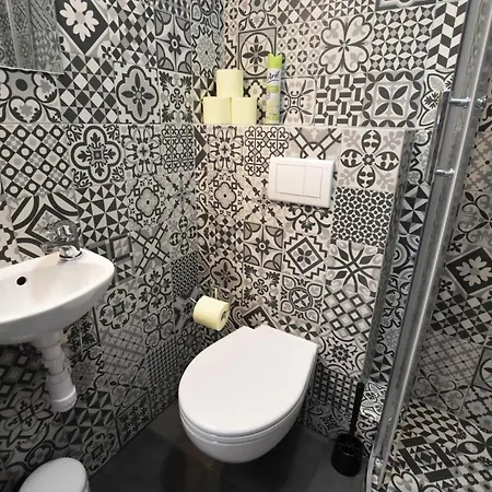 Dukes - Prywatne, Rynek Wrocław