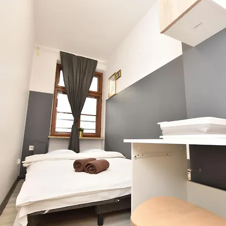 Dukes - Prywatne, Rynek Hostel Wrocław