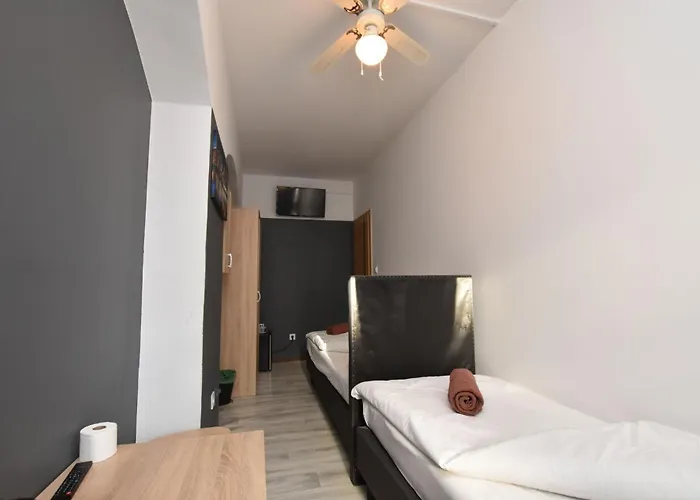 Dukes - Prywatne, Rynek Hostel Wroclaw