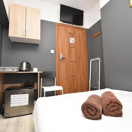 Dukes - Prywatne, Rynek ホステル ヴロツワフ