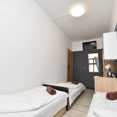 Dukes - Prywatne, Rynek